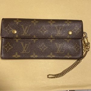 LV accordion wallet